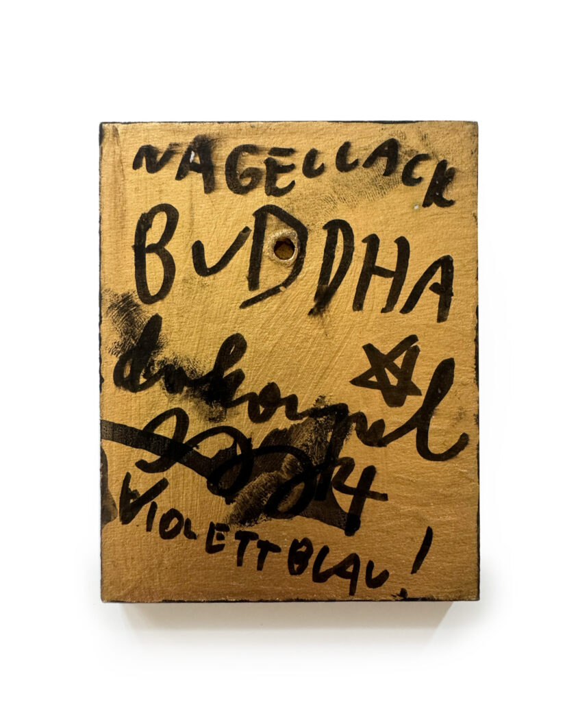 Buddha_ViolettBlau_zadní_strana